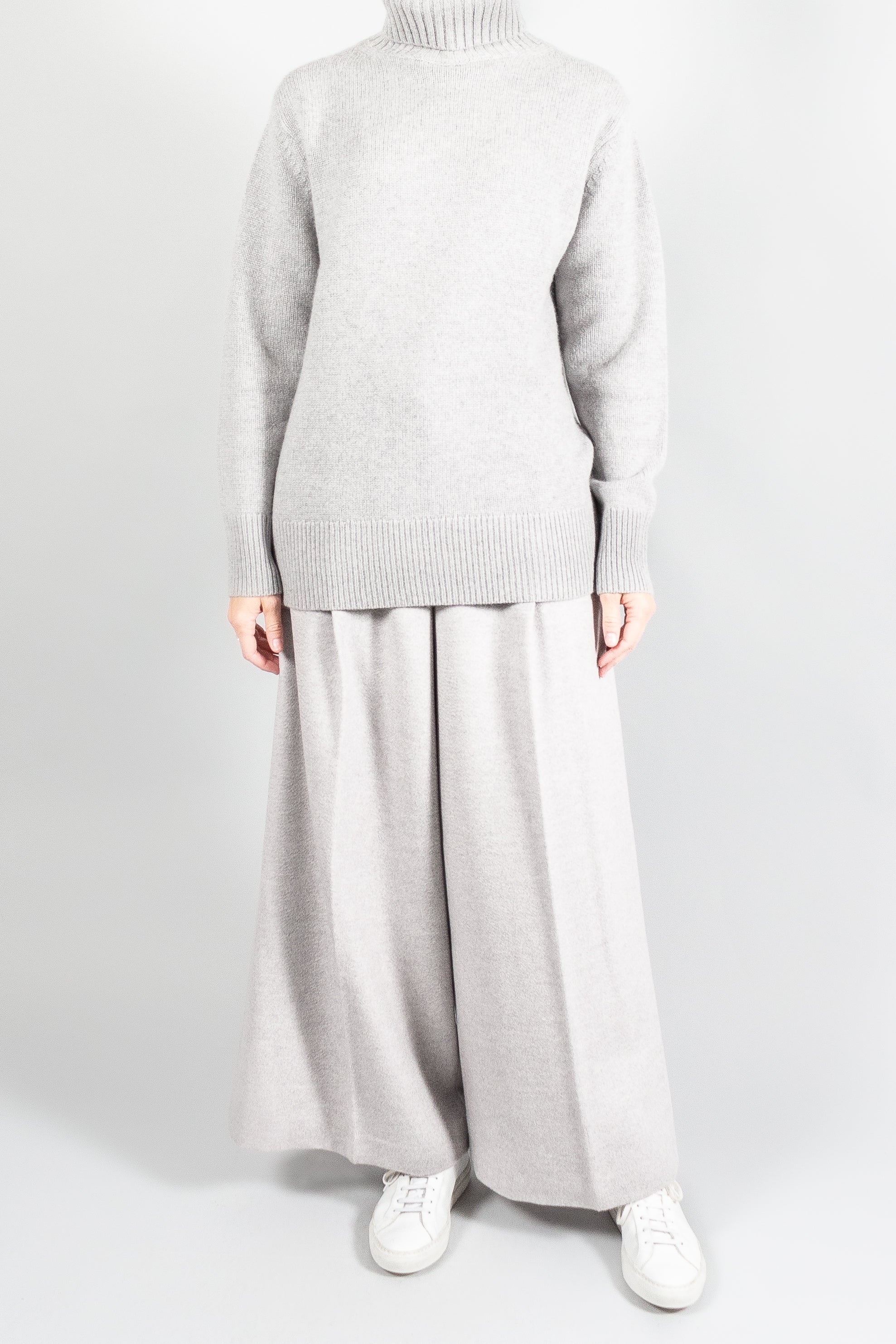 Joseph Luxe Cashmere Turtleneck-Sweaters-Misch-Vancouver-Canada