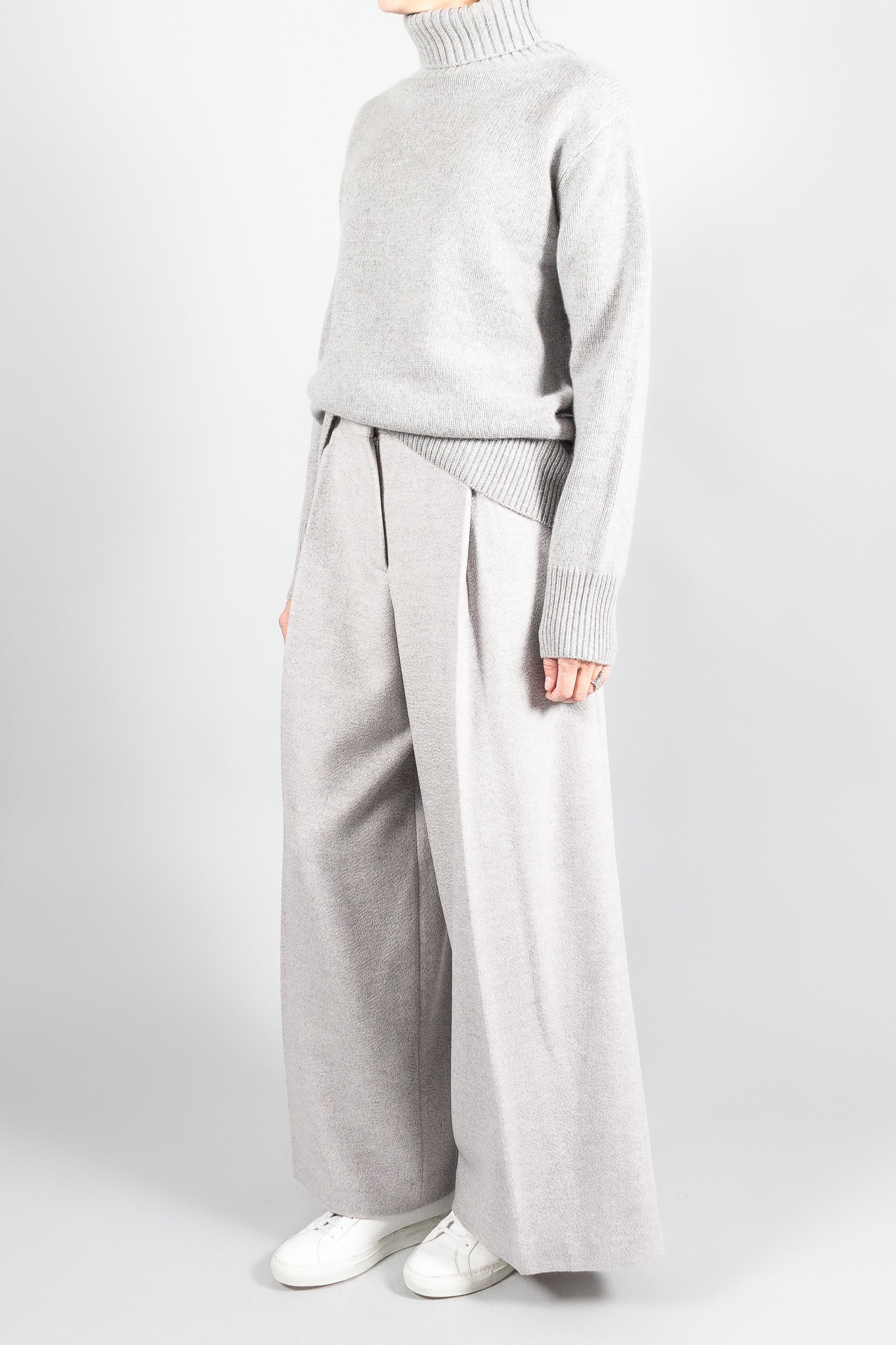 Joseph Luxe Cashmere Turtleneck-Sweaters-Misch-Vancouver-Canada