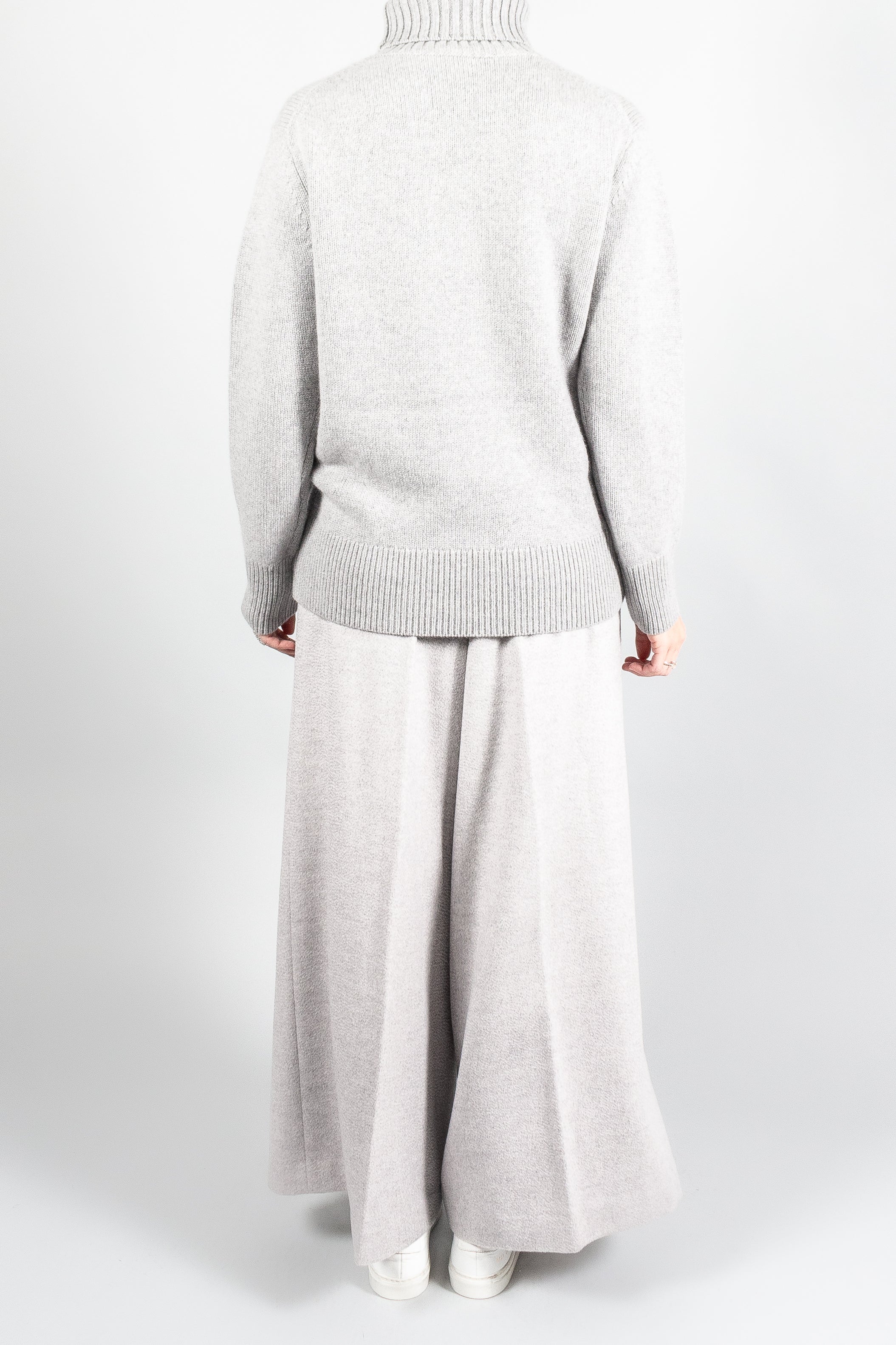 Joseph Luxe Cashmere Turtleneck-Sweaters-Misch-Vancouver-Canada