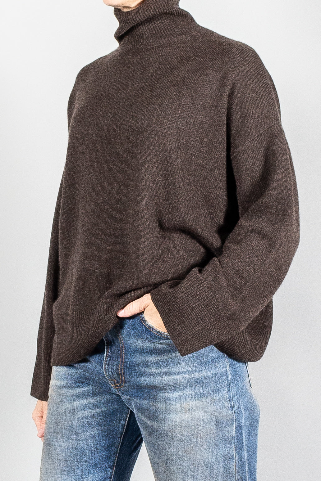 Le Kasha Cashmere Turtleneck-Sweaters-T0-Misch-Vancouver-Canada