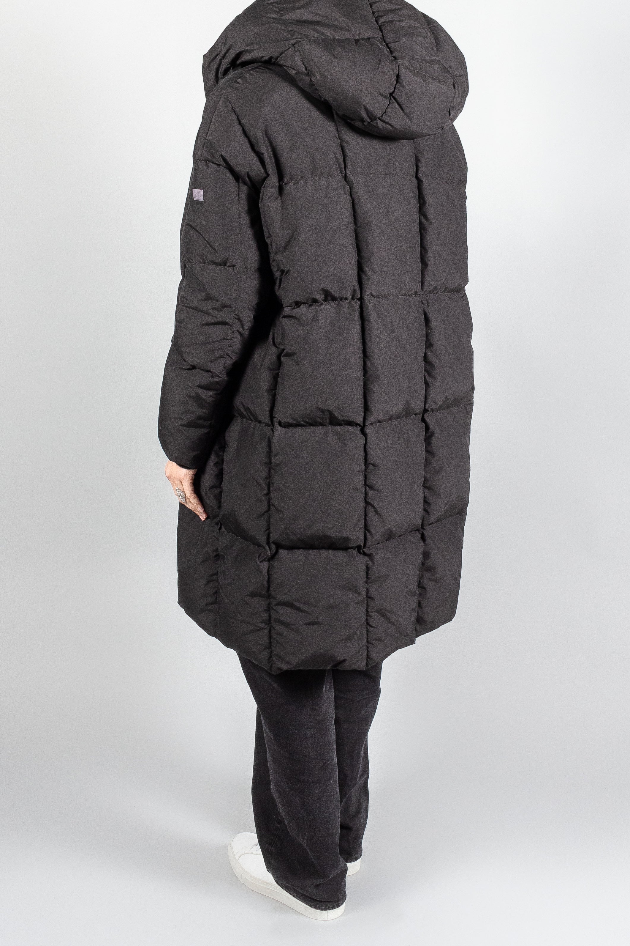 Lempelius 209 Vea Down Puffer Coat-Coats-Misch-Vancouver-Canada