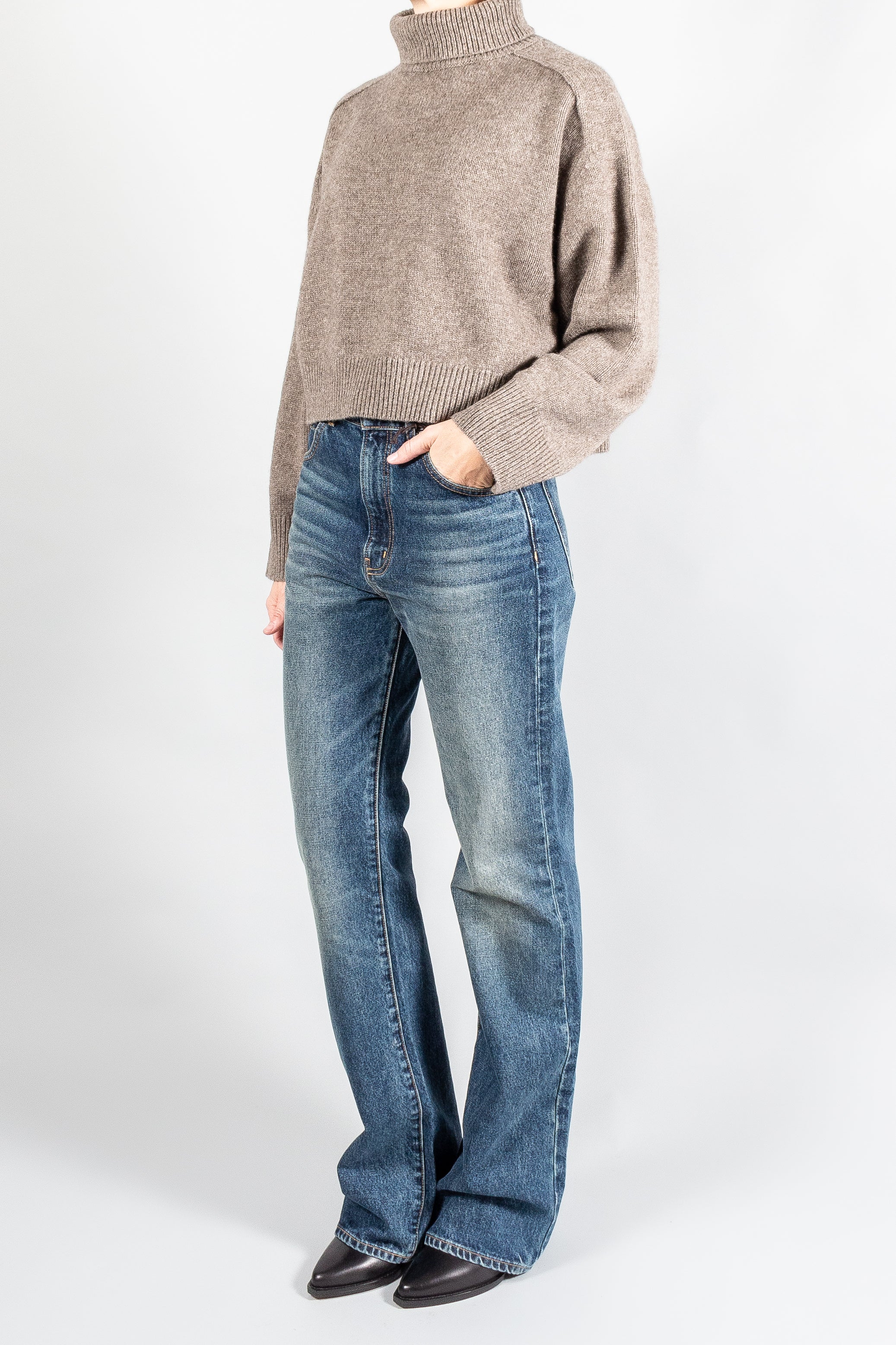 Vanessa Bruno Ballerine Cropped Turtleneck