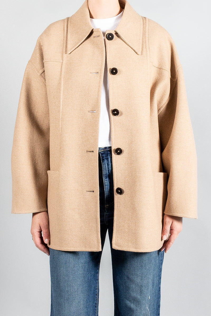 Closed Short Coat